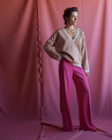 pull stella en col v manches longues en maille brillante rose